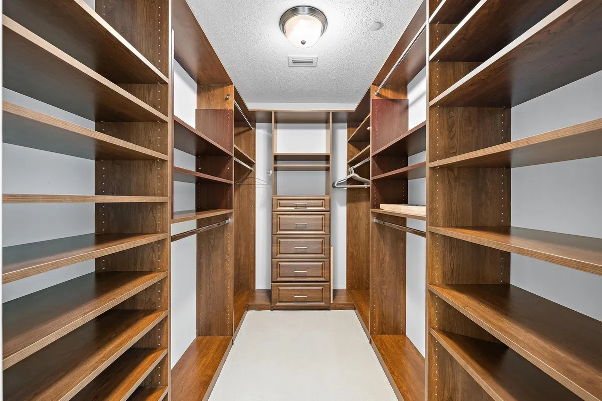 Residence photo 10