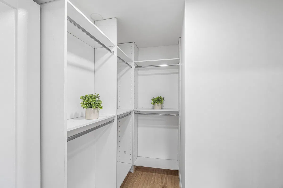Residence photo 16