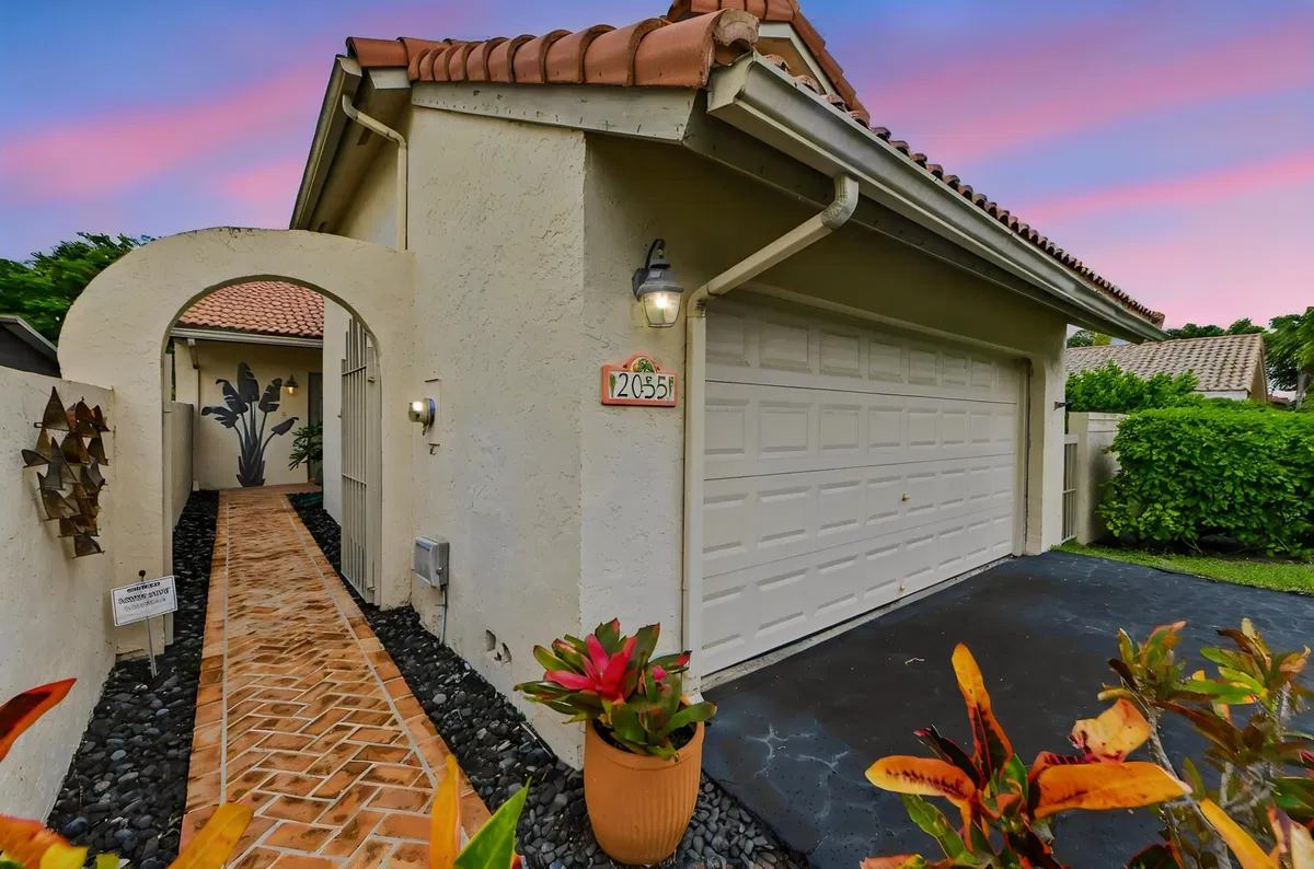 Residence photo 4