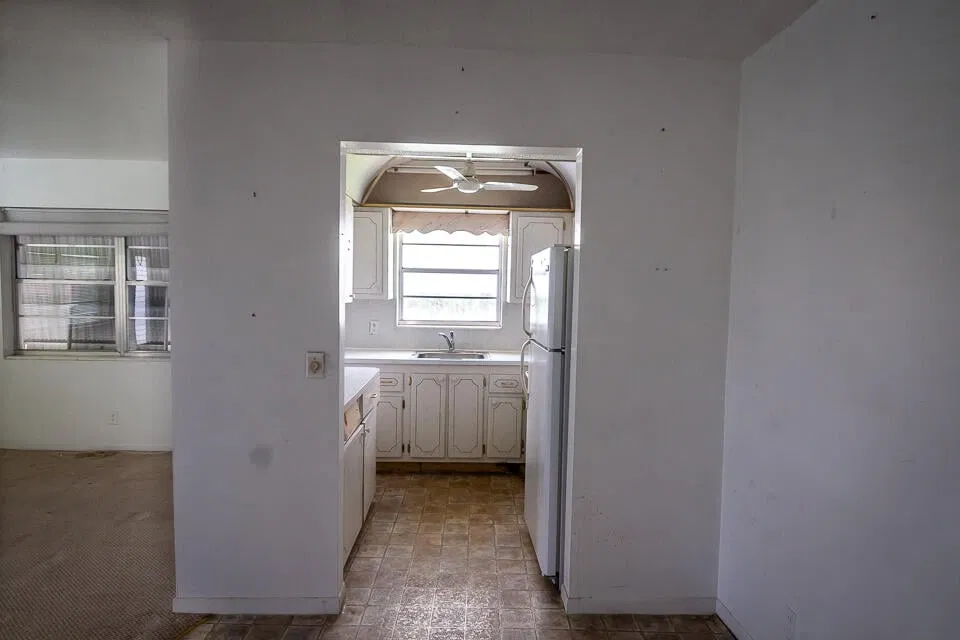 Unit 117 photo 4