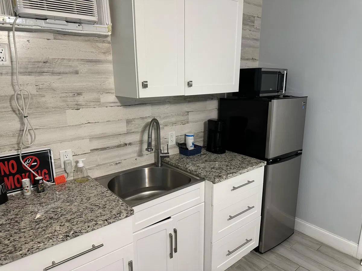 Palm Beach Shores Unit 9 Studio photo 7