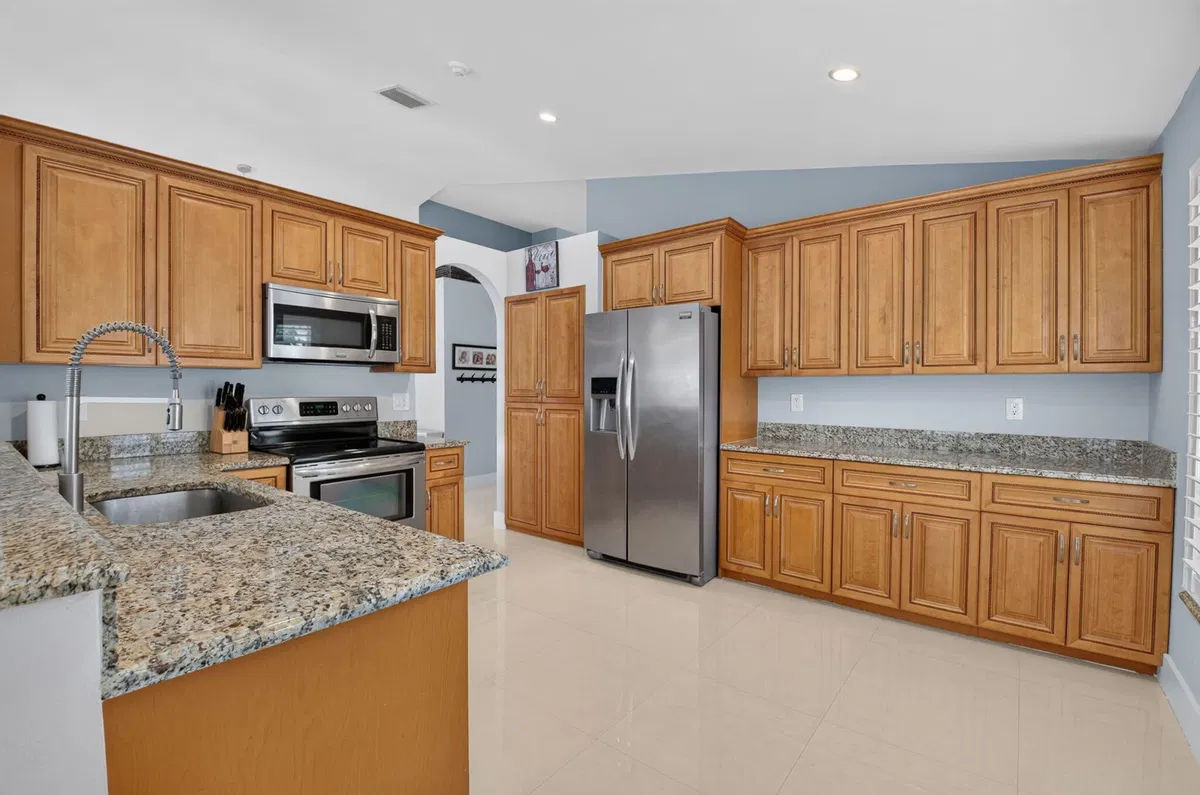 Residence photo 16