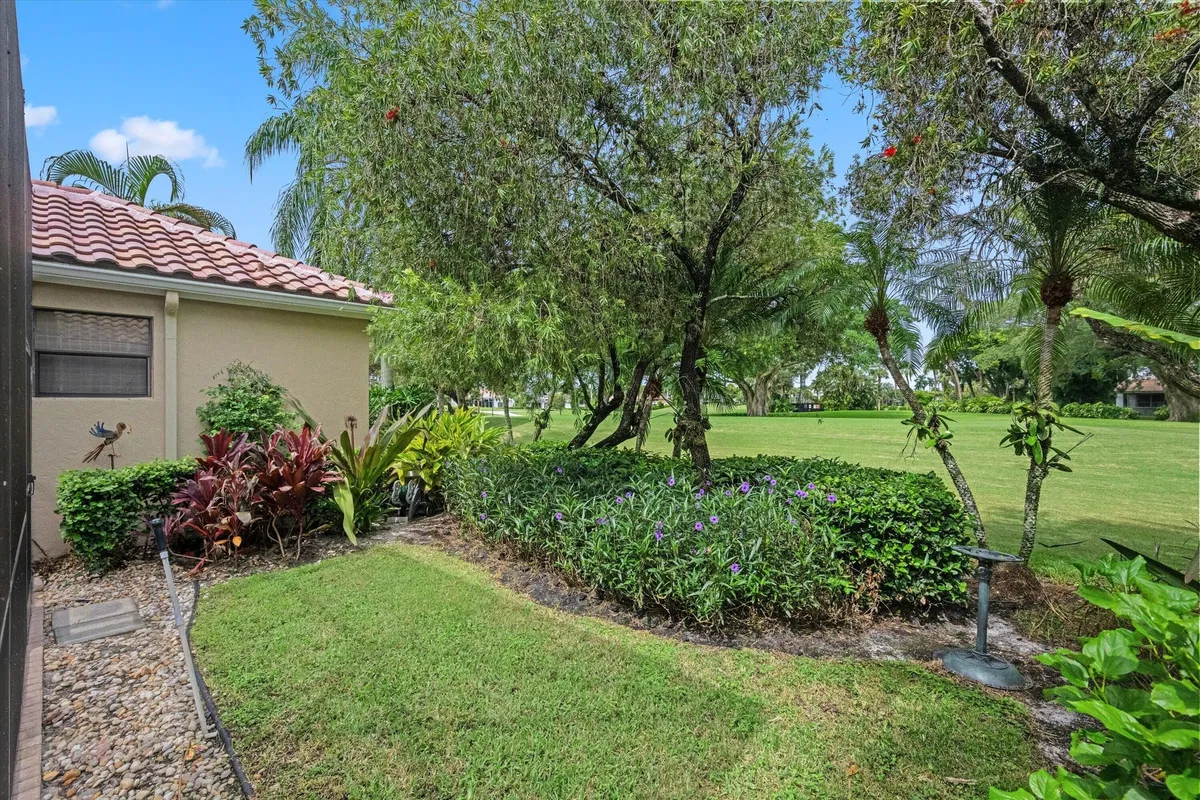 Residence photo 25