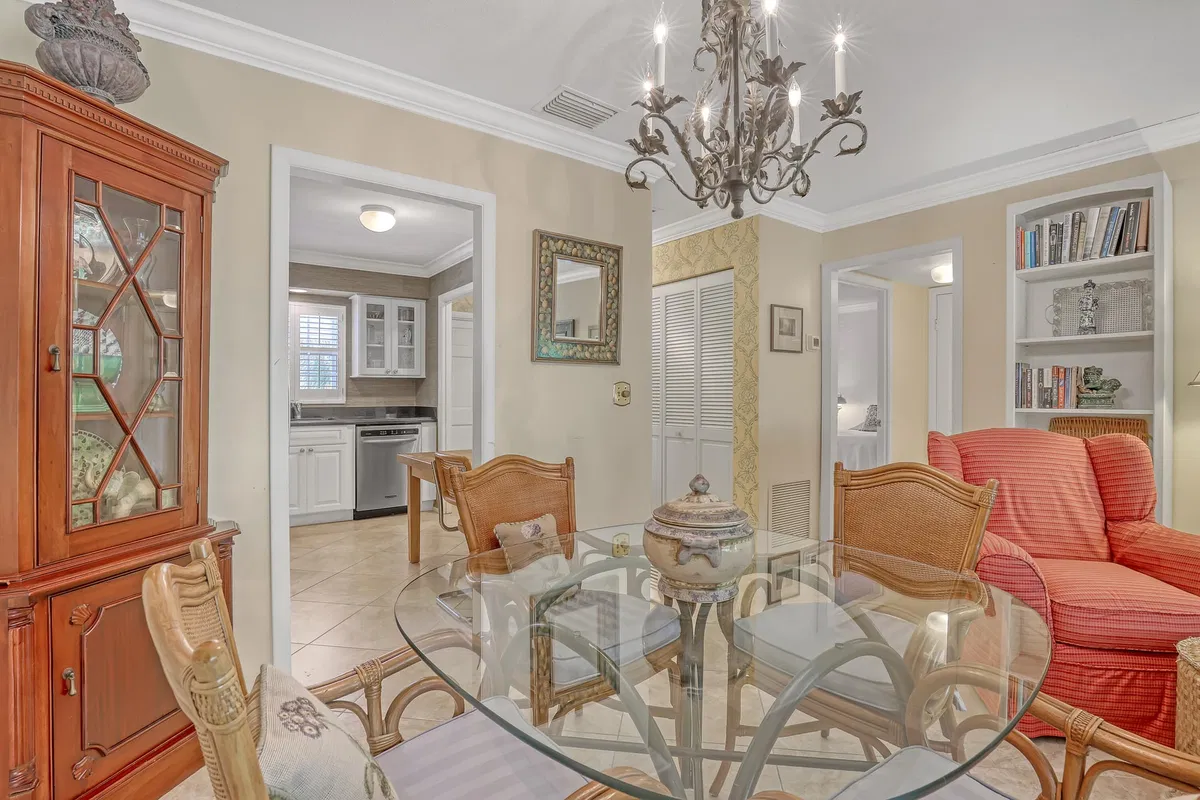 Singer Island Unit 202 photo 4