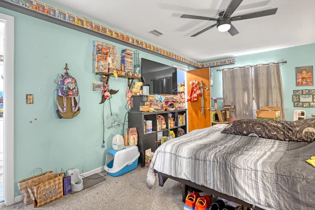 Residence photo 25