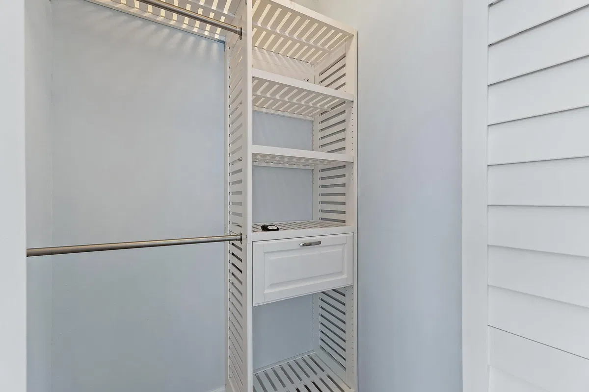 Residence photo 25