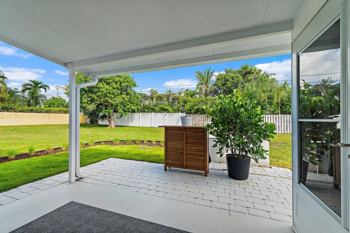Residence photo 31
