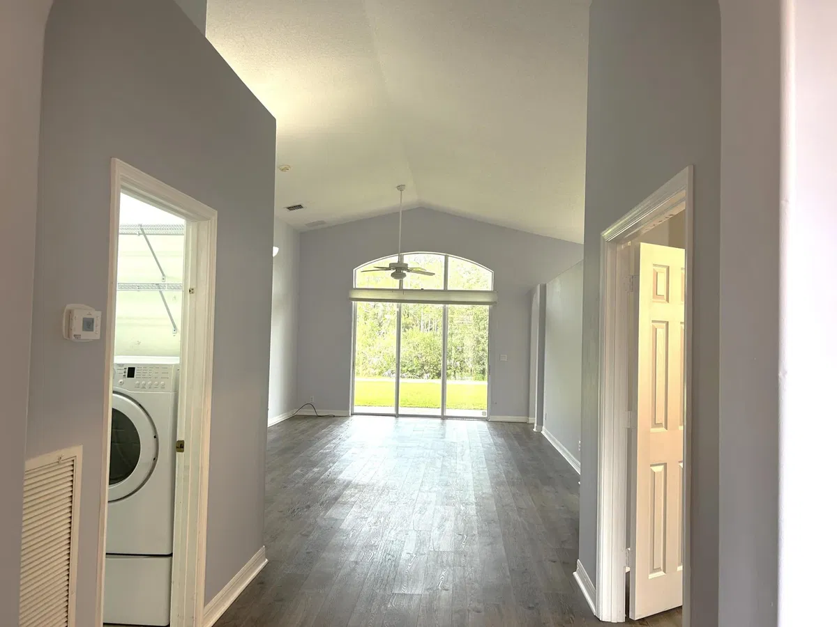 Residence photo 4