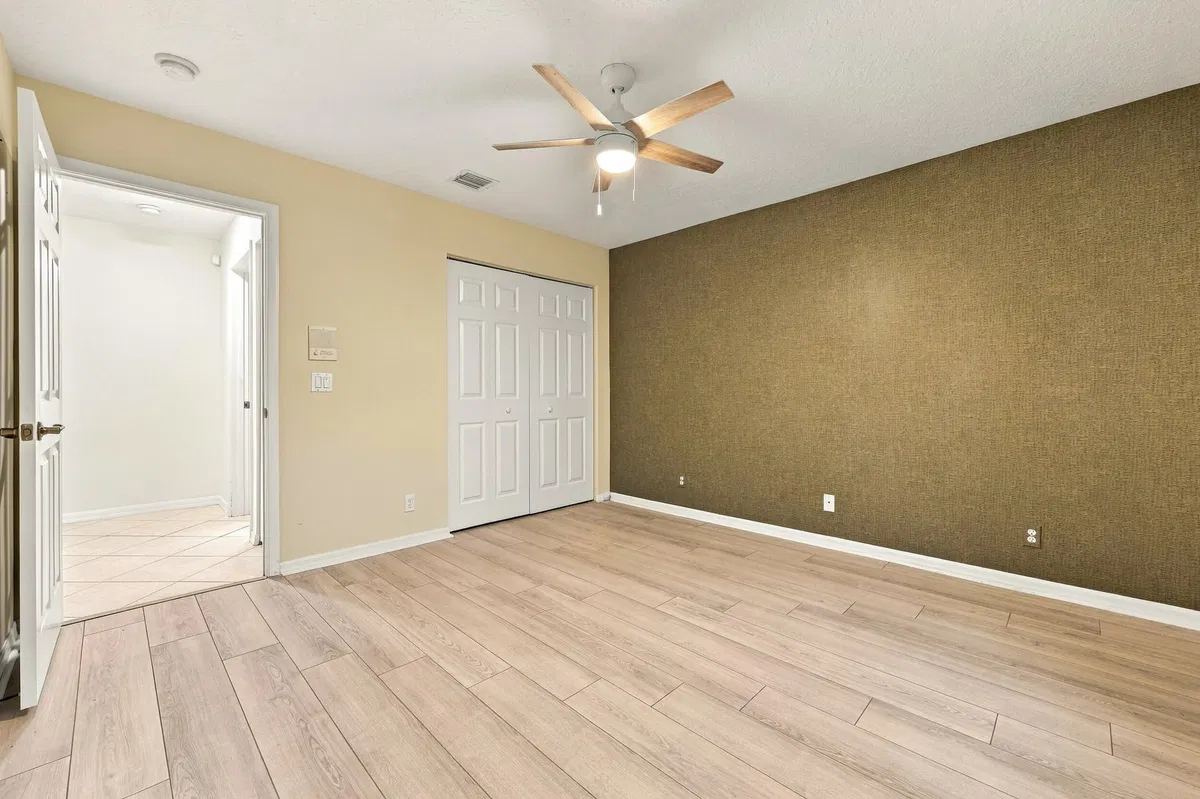 Residence photo 34