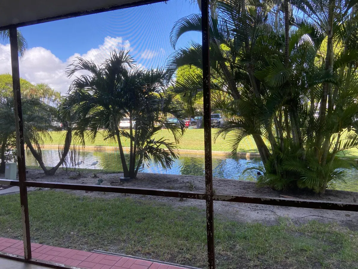 Unit 105 photo 19