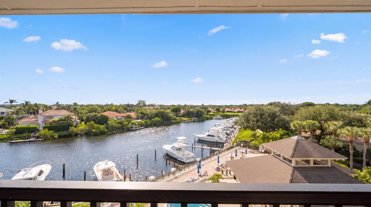Jonathan's Landing Jupiter FL Unit E501 photo 4