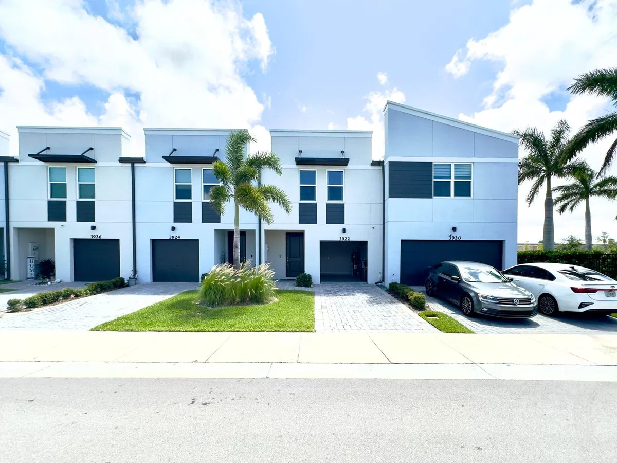 Residence photo 4