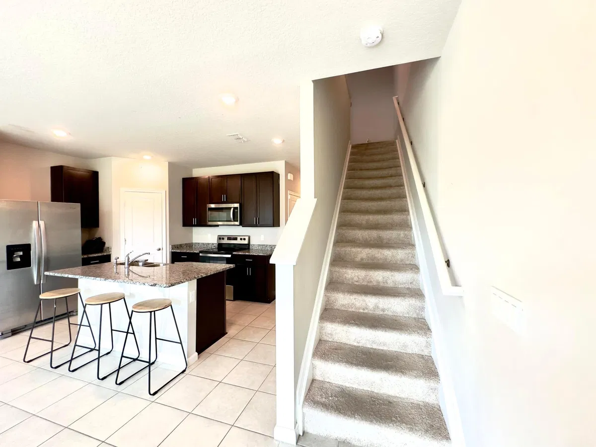 Residence photo 16