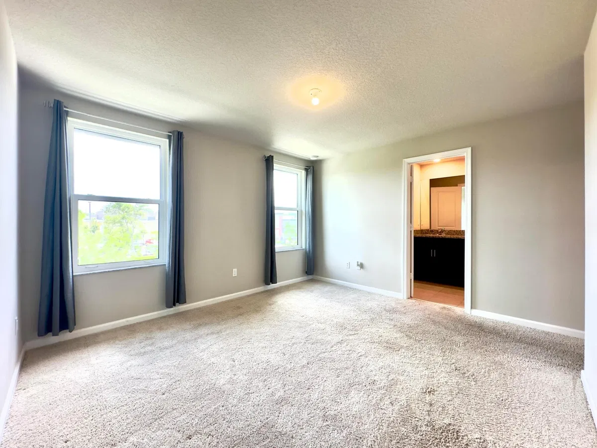 Residence photo 22