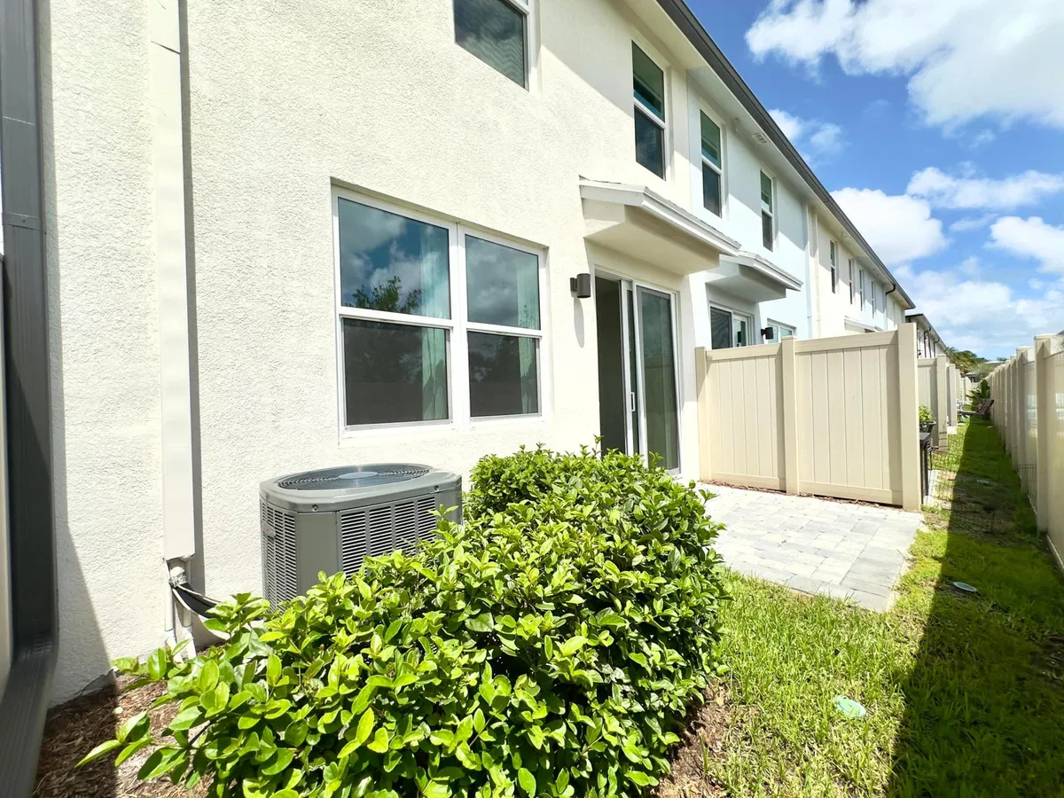 Residence photo 40