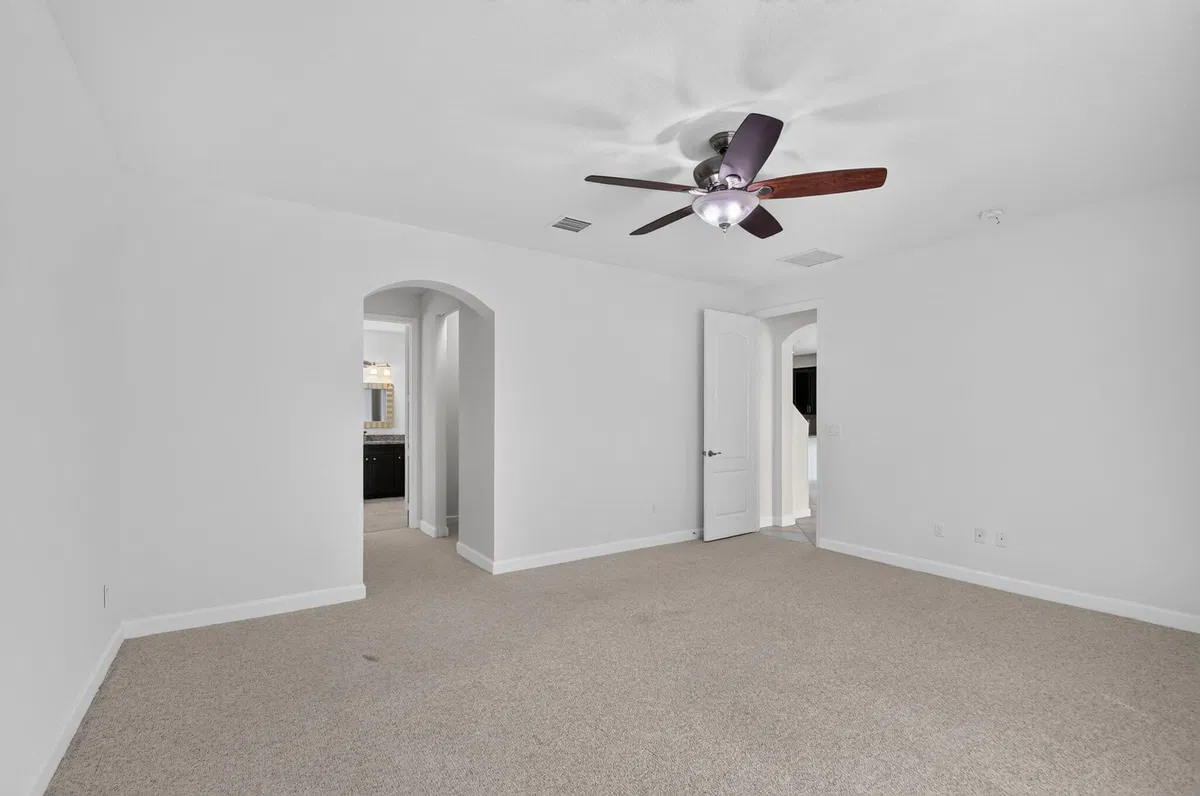 Residence photo 34
