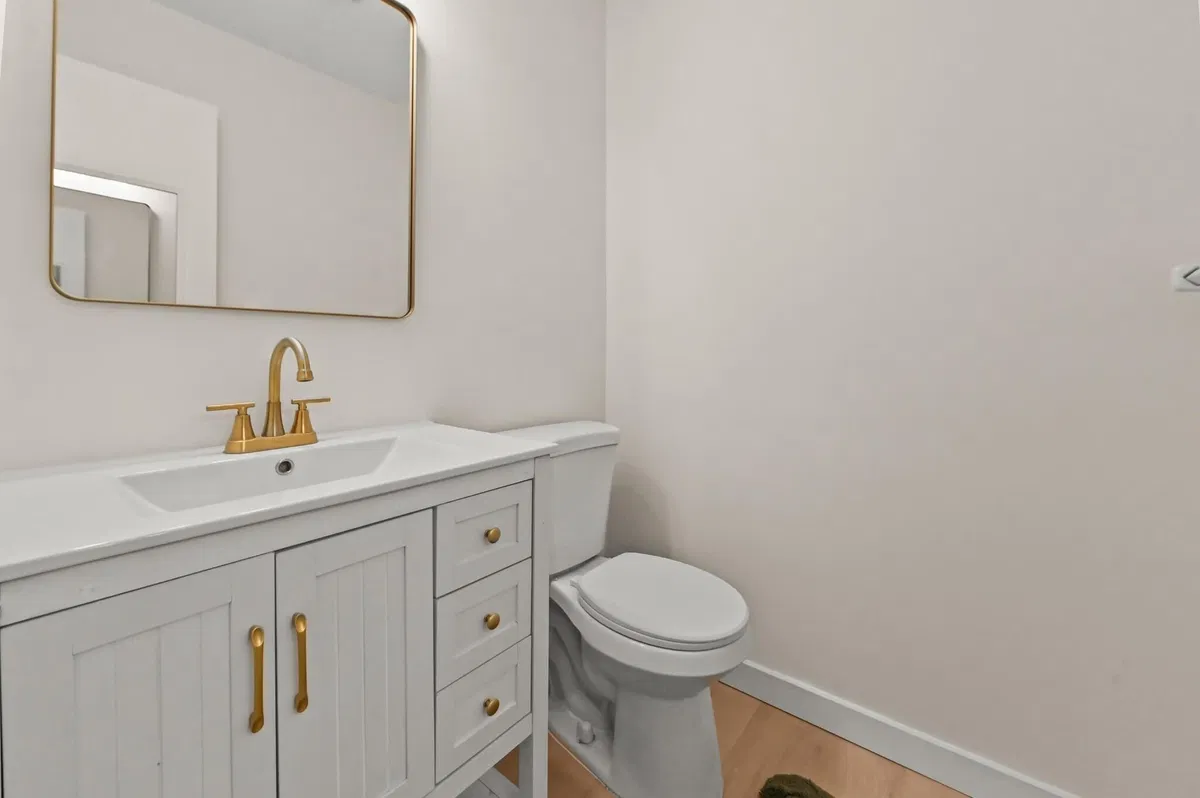 Unit C photo 7