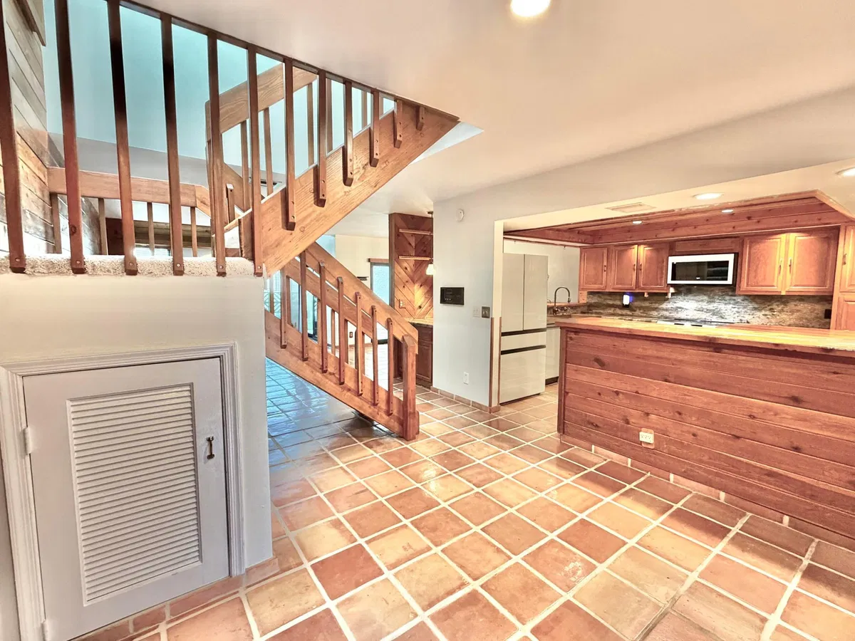 Residence photo 4