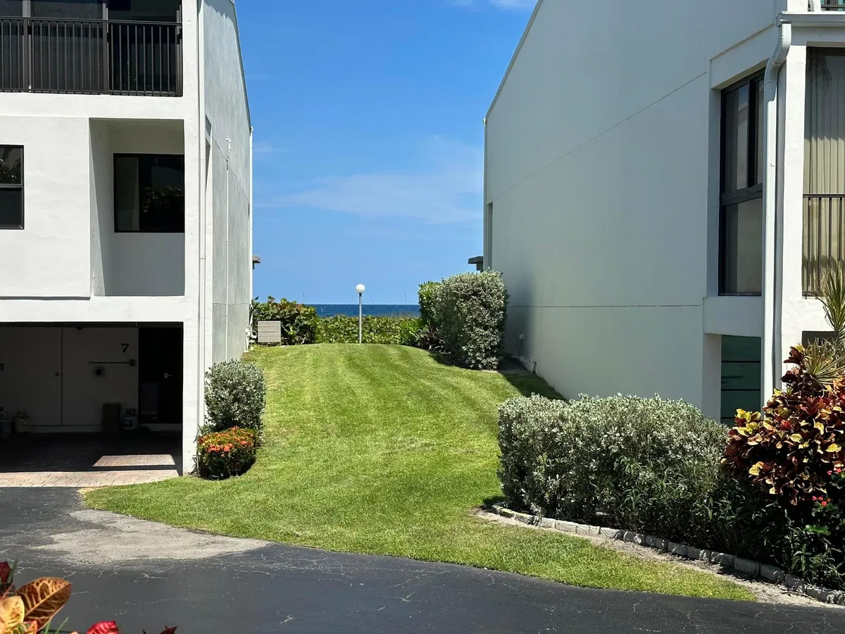 Unit 103 photo 19