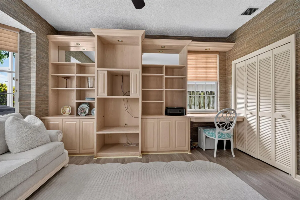 Residence photo 31