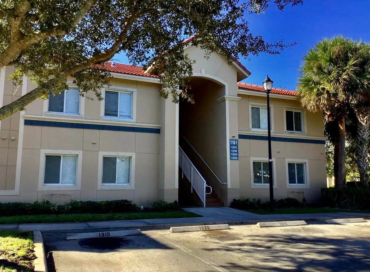 Unit 1316 photo 13