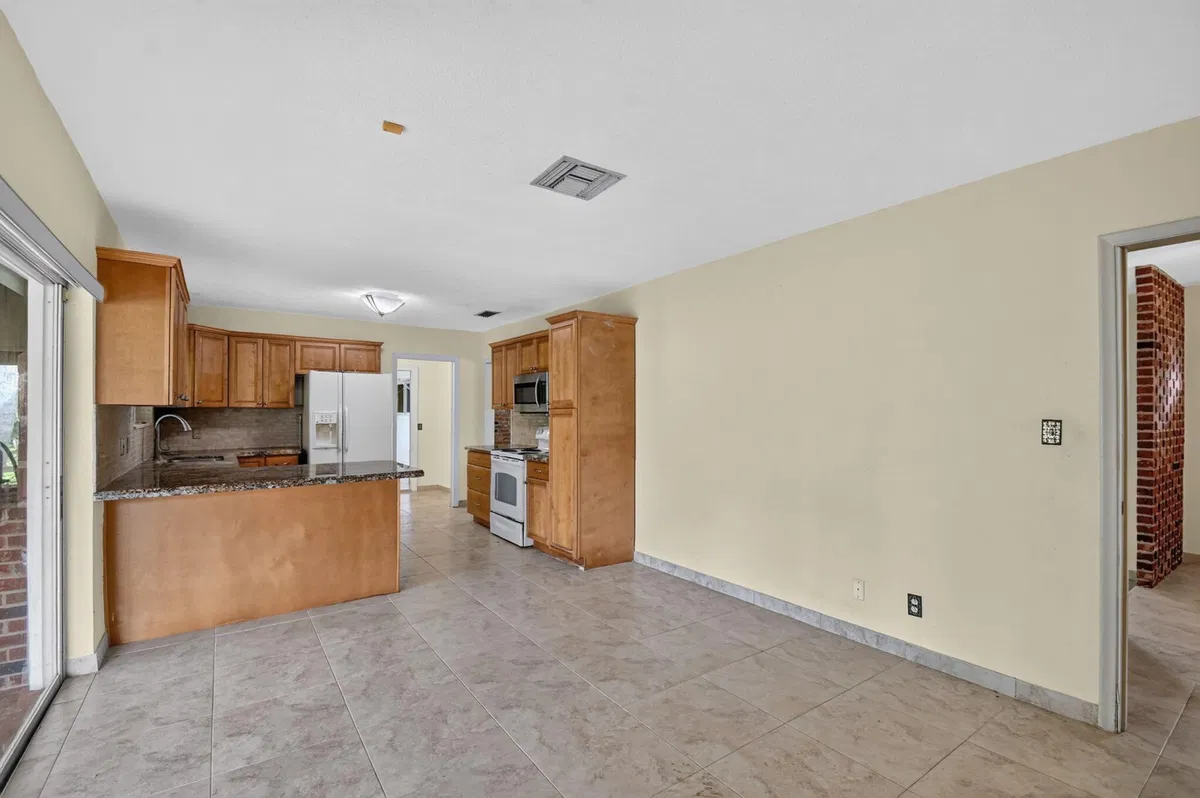 Residence photo 25