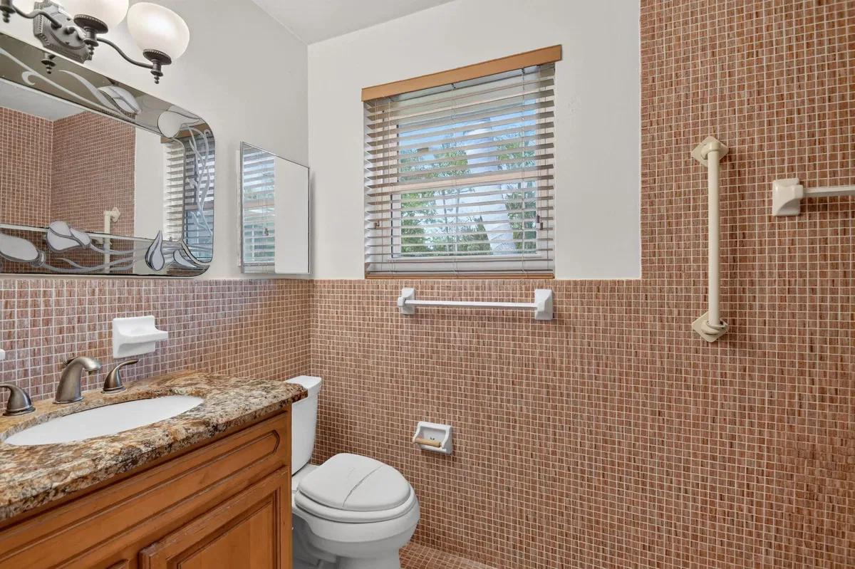 Residence photo 31