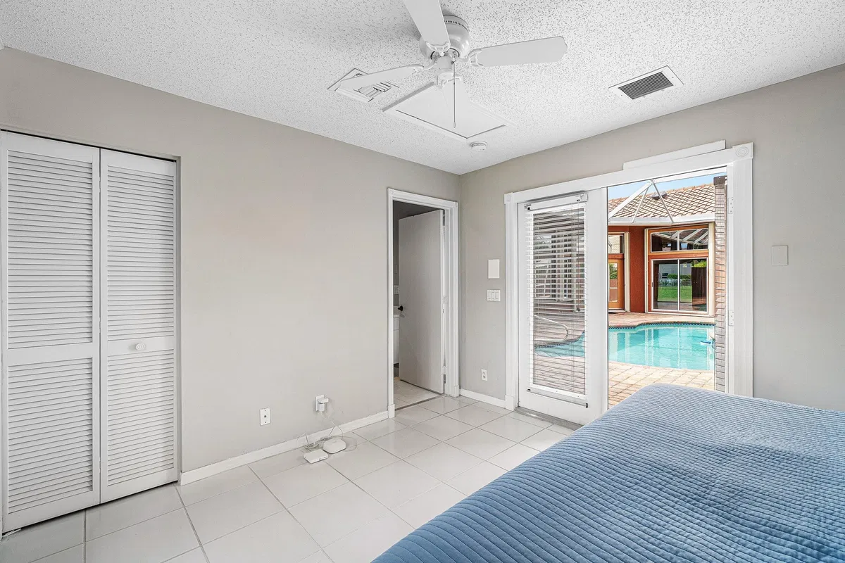 Boca Isles Residence photo 16