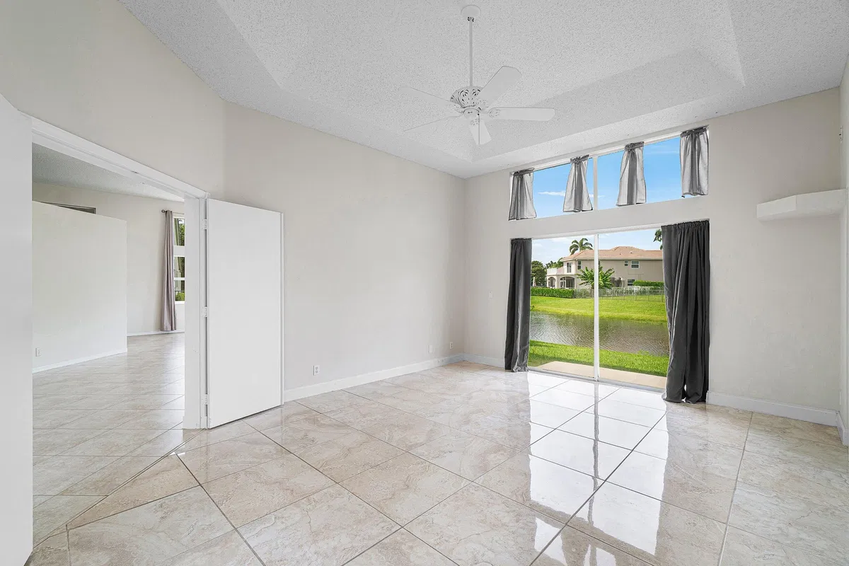 Boca Isles Residence photo 25