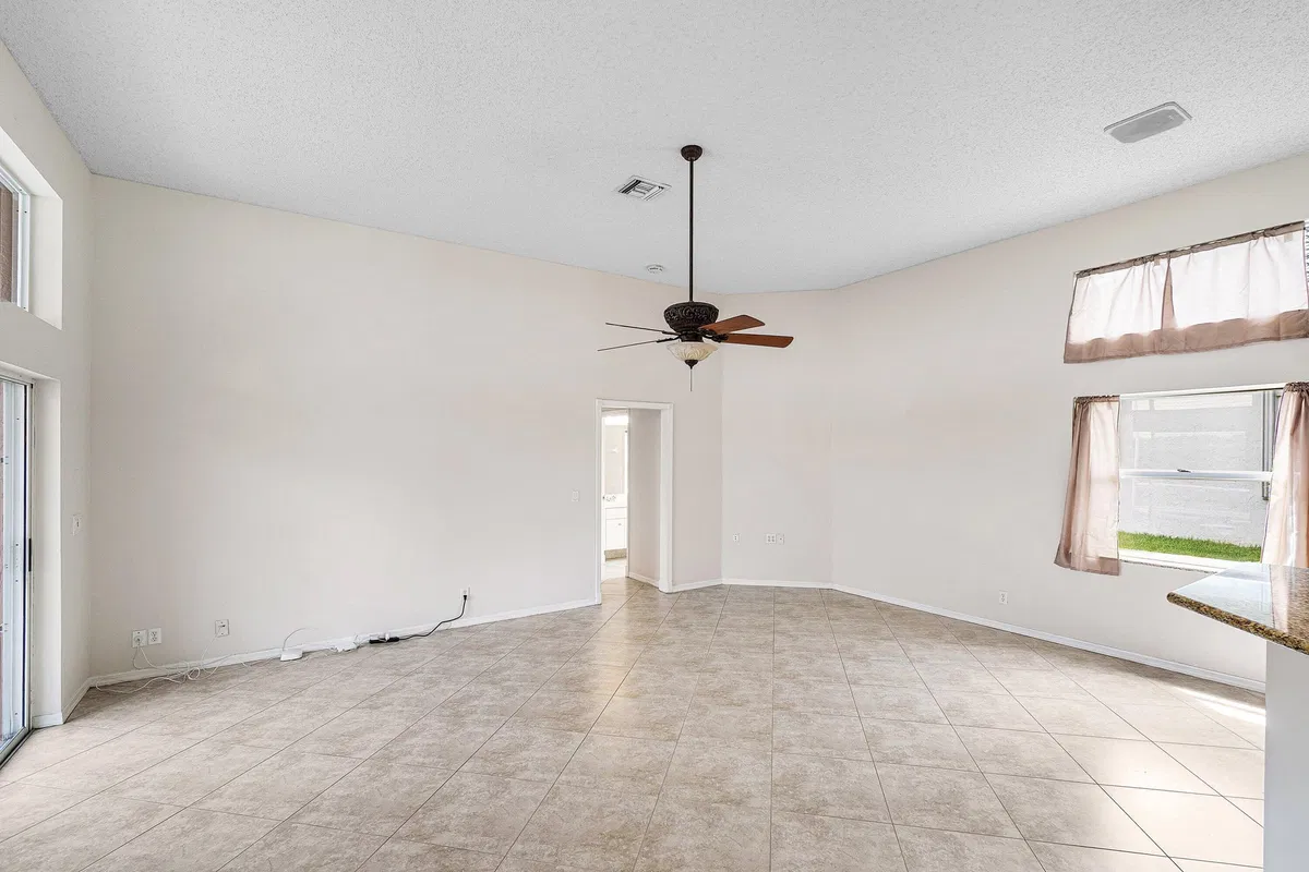 Boca Isles Residence photo 31