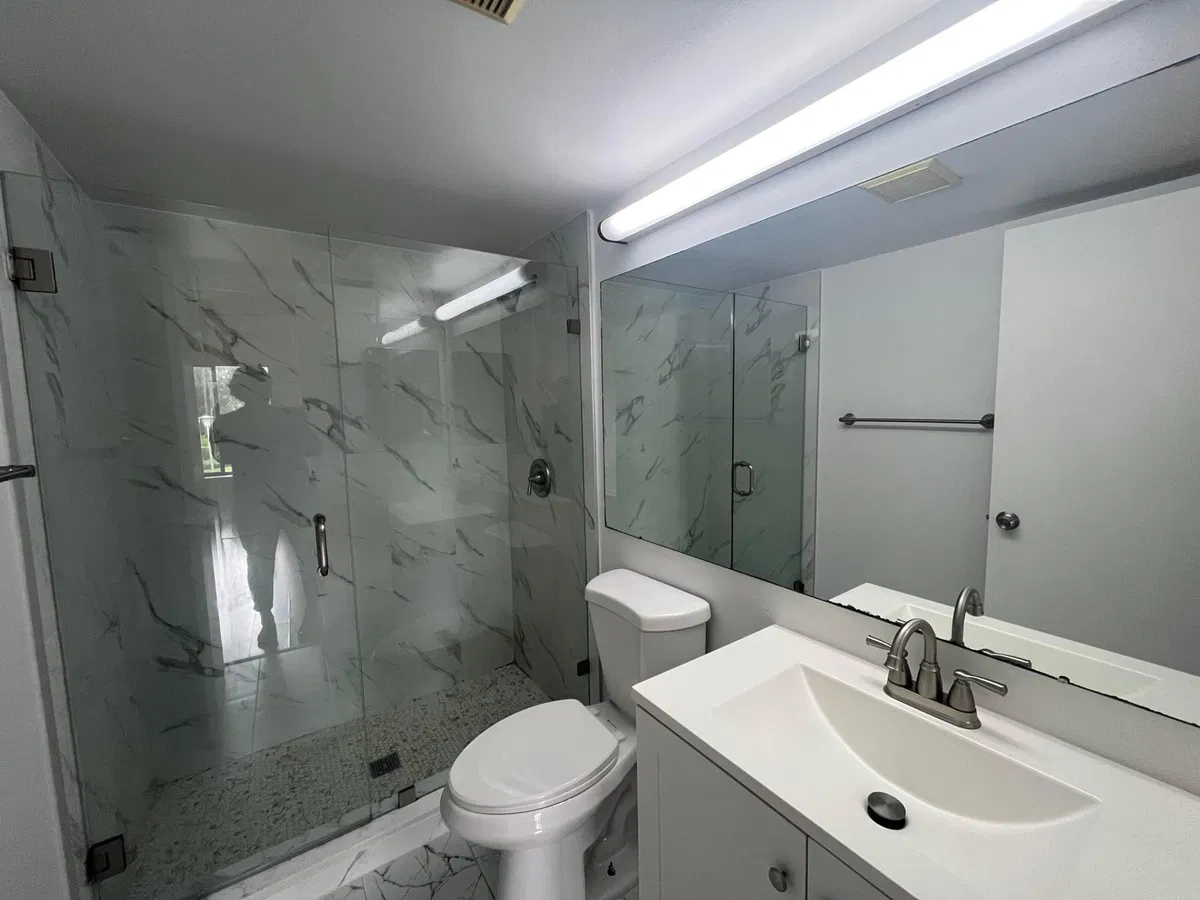 Unit C2 photo 13