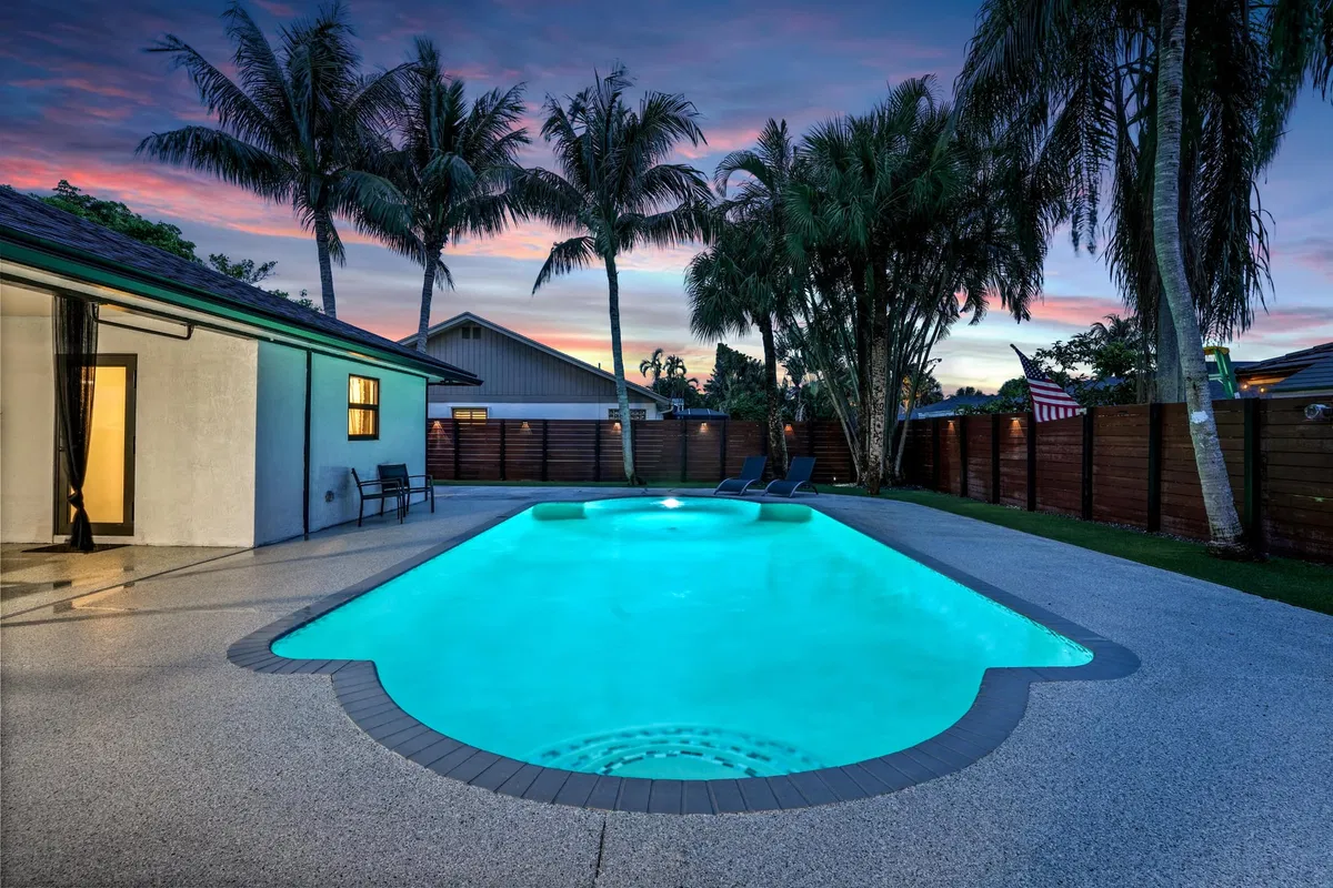 Residence photo 61