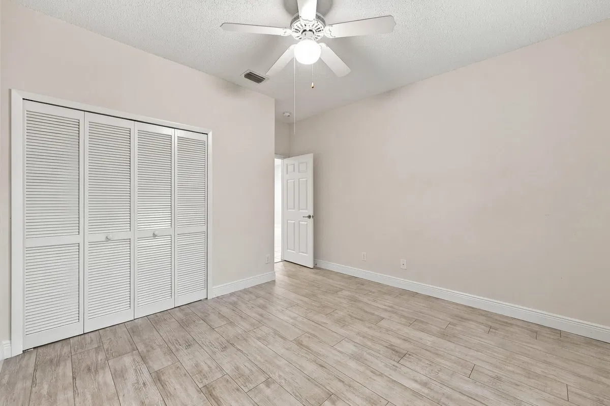Unit 106 photo 40