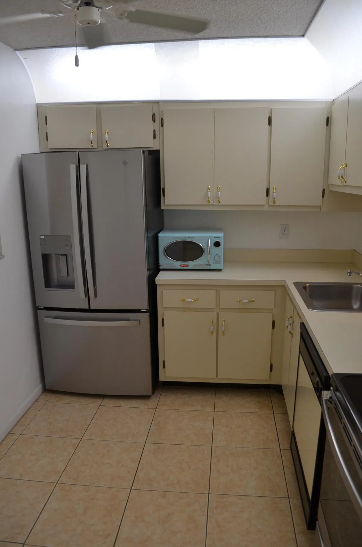 Unit 121 photo 7