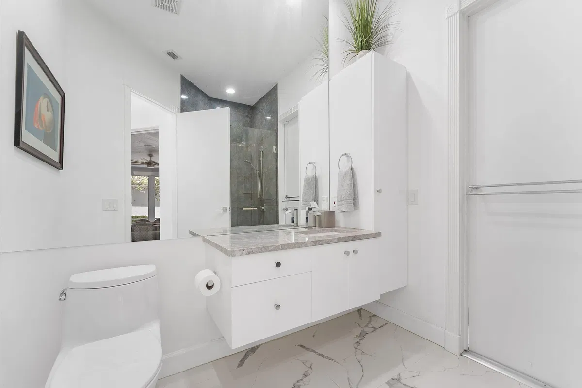 Residence photo 25