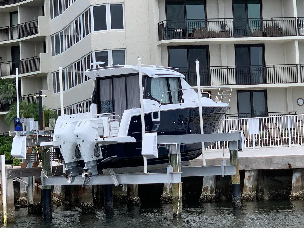 Unit 124 photo 7