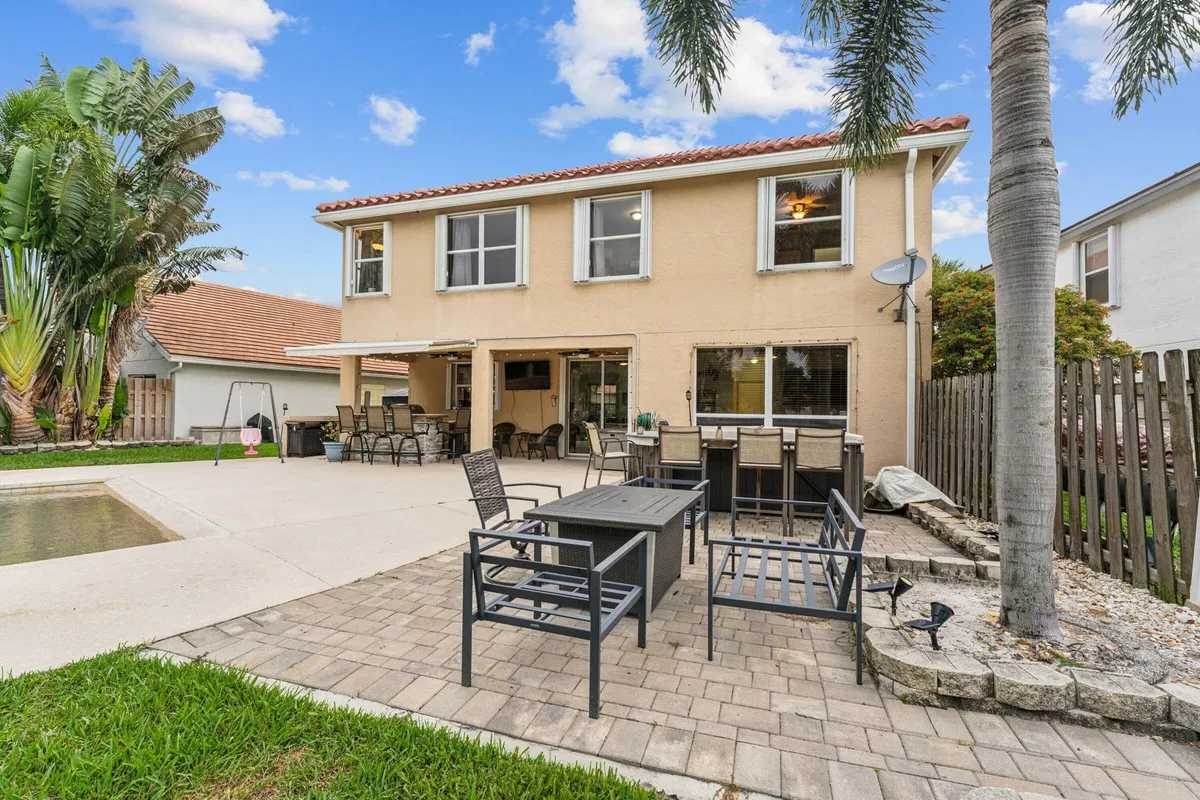 Residence photo 10