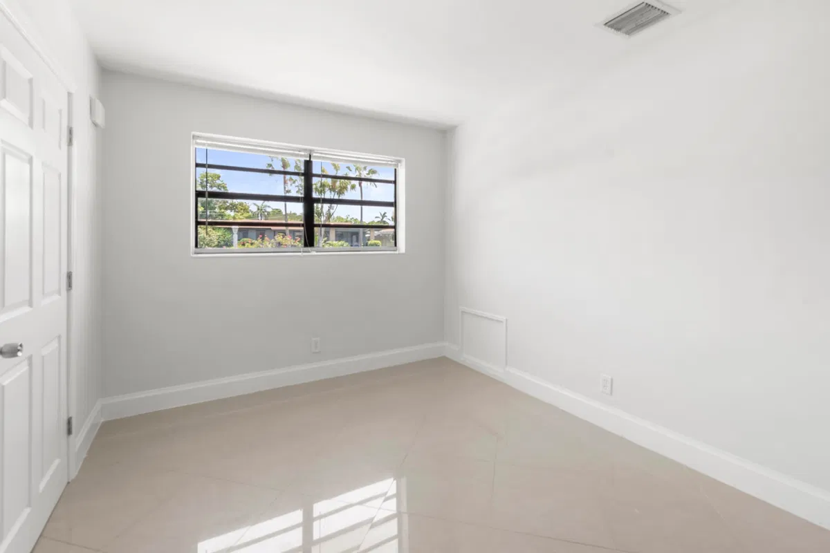  Residence photo 13
