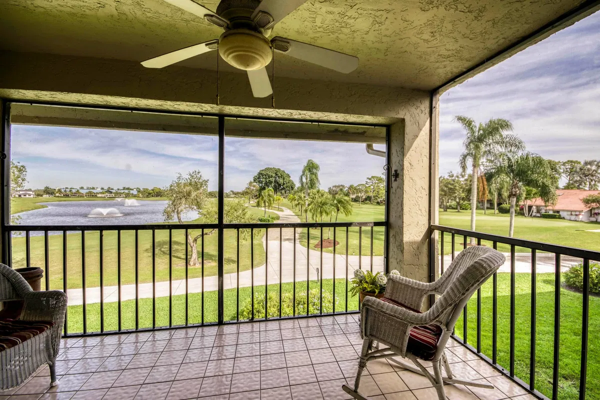 Eastpointe Country Club Unit 202