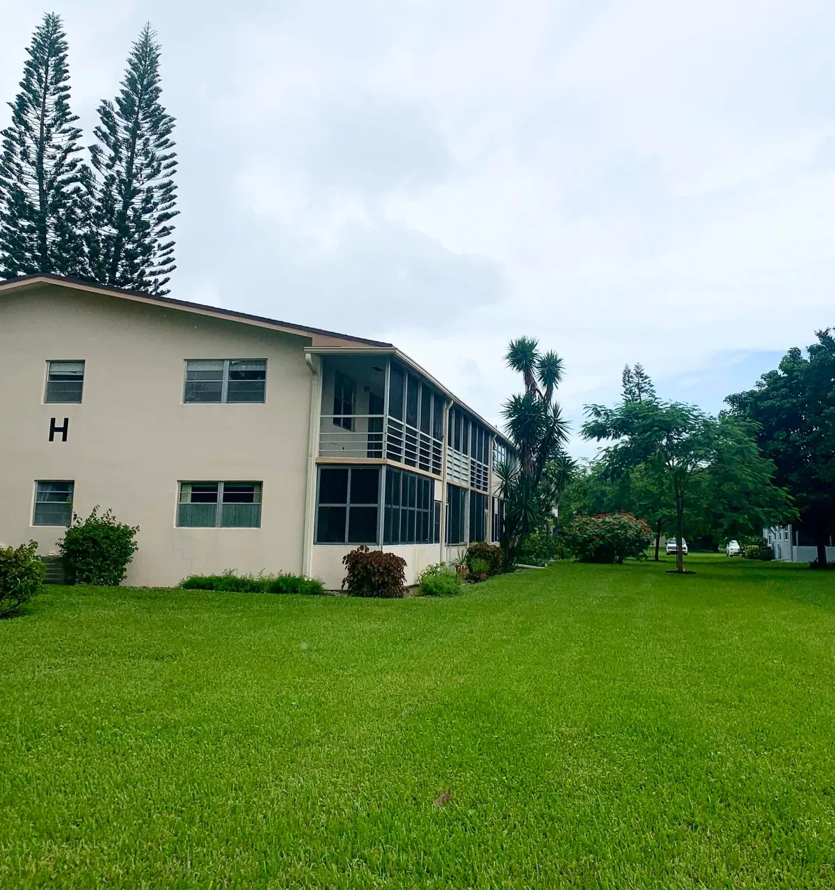 Residence photo 28