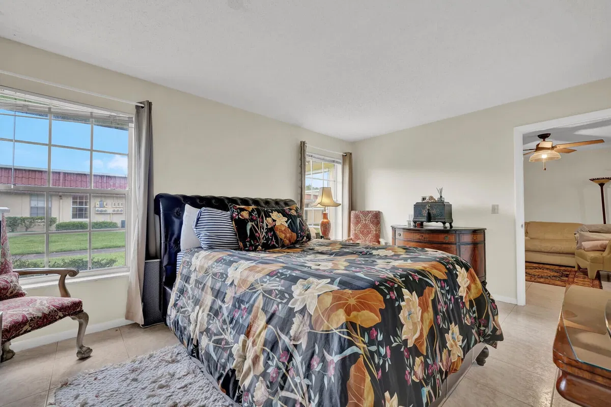 Residence photo 34