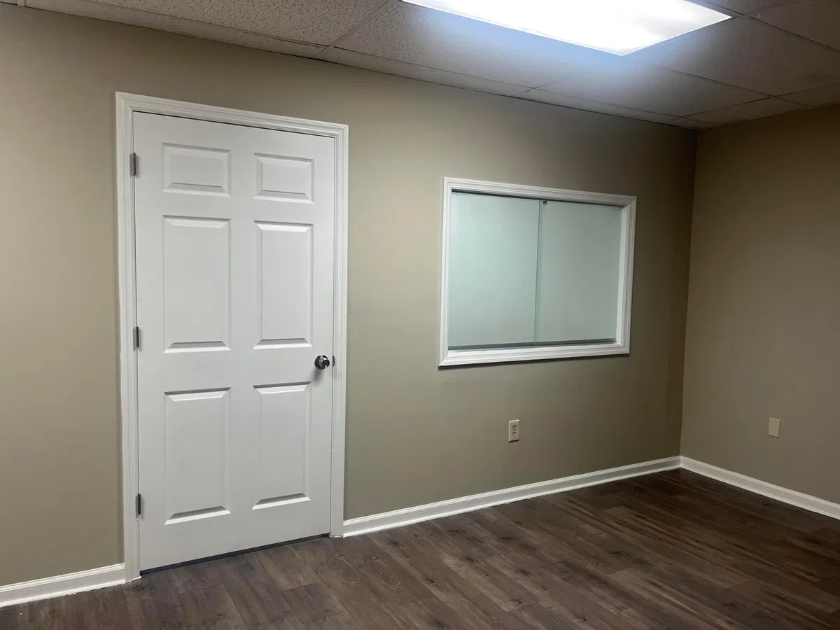 Unit 101 photo 22