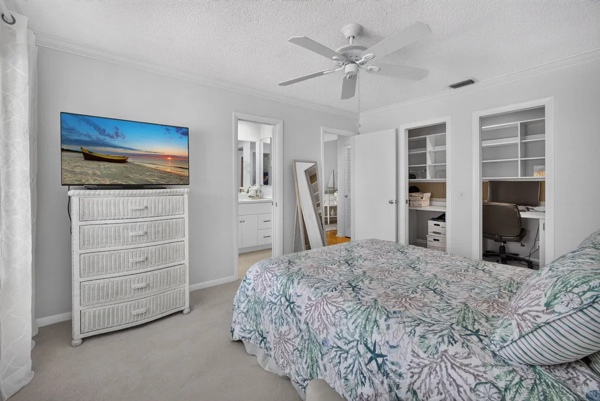 Residence photo 31