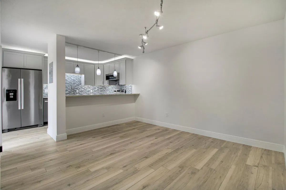 Unit 30b photo 10