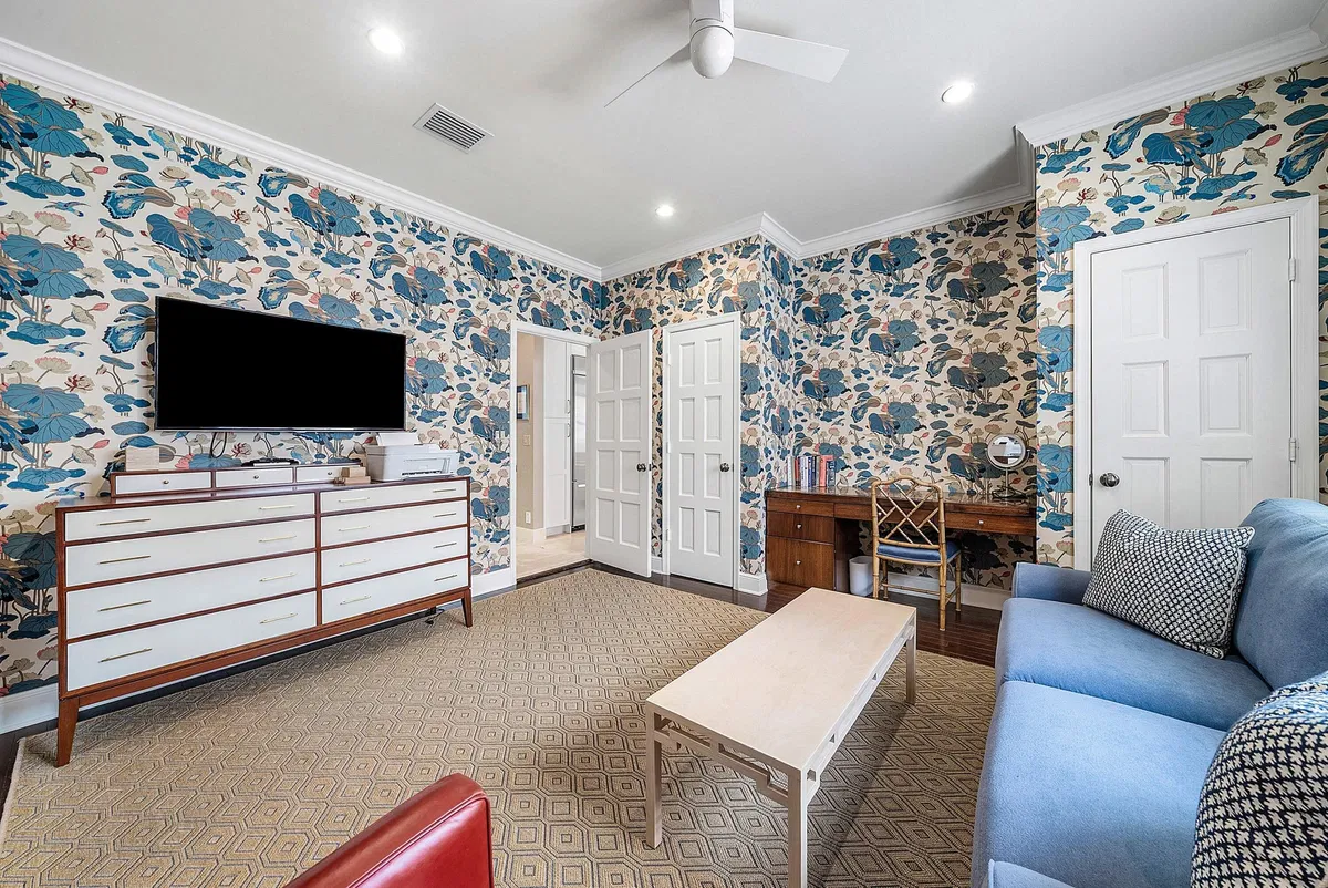 Residence photo 28