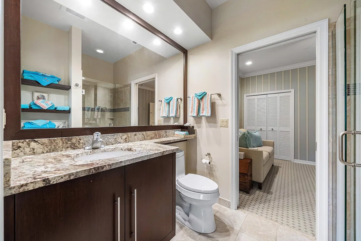 Residence photo 34