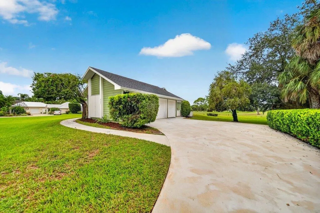 Residence photo 4