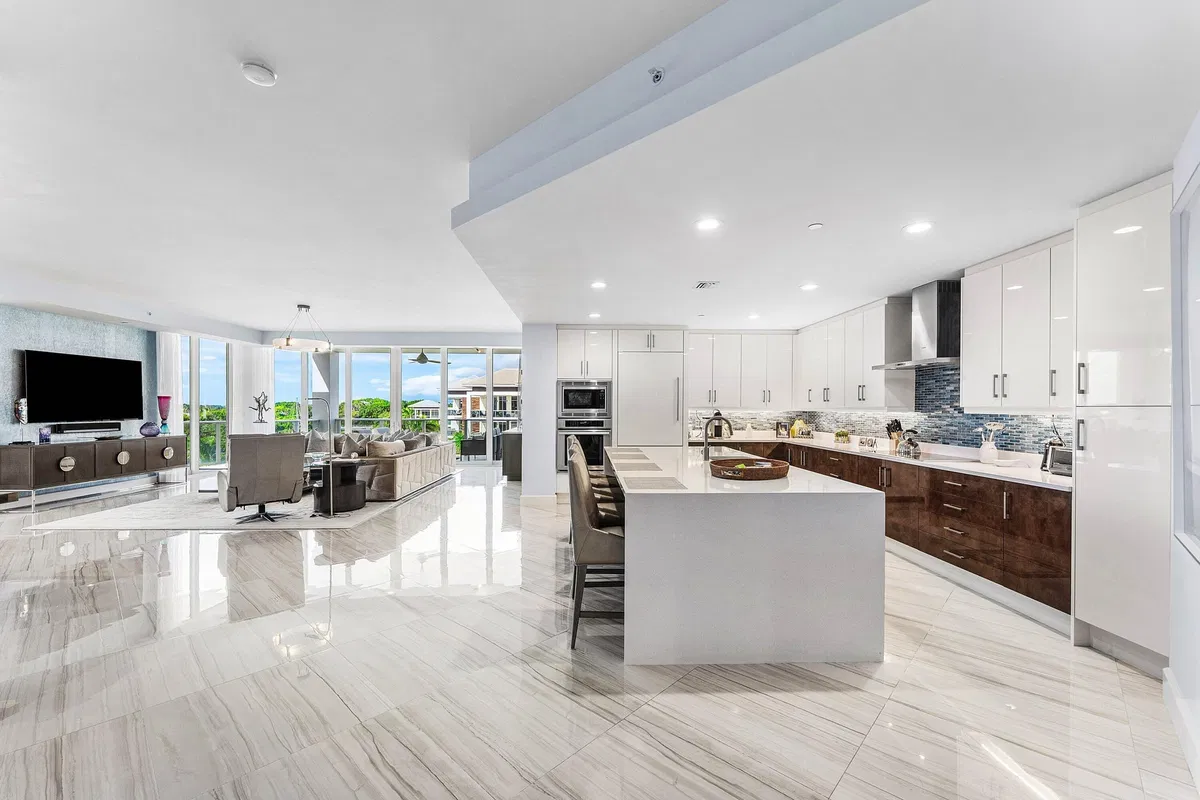 Azure Palm Beach Gardens Unit 503 photo 7