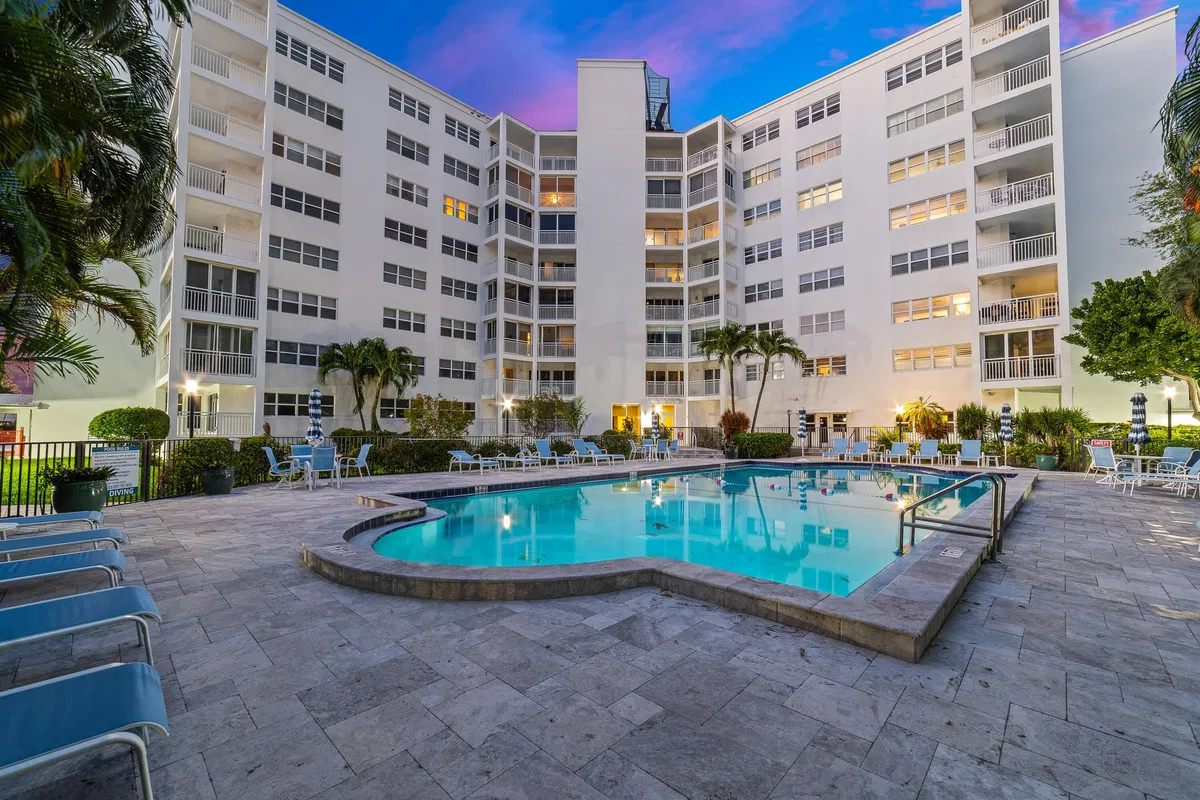 Downtown Delray Beach Unit 6H photo 31