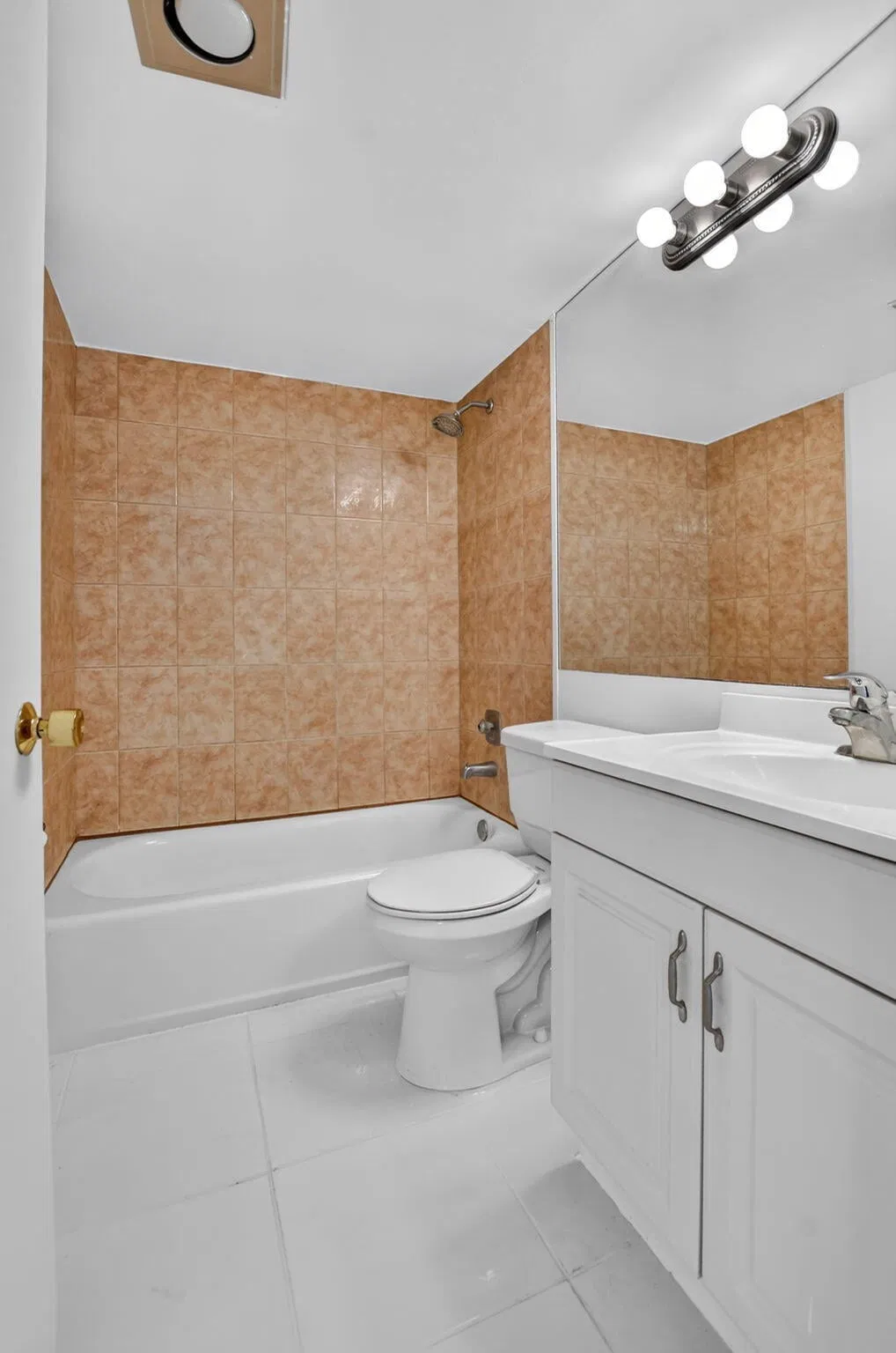  Residence photo 16